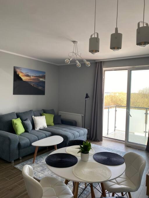 Nowoczesny Apartament Przy Ul Plazowej, サルビノボ エクステリア 写真